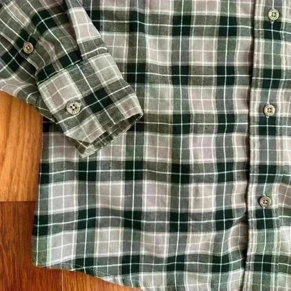 United By Blue | Striped green and grey pattern long sleeve button down size sml - Picture 6 of 8